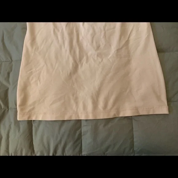 Lululemon Pink Tank Top - size 10. - Picture 3 of 7